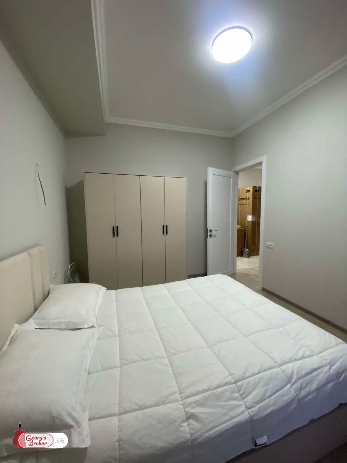 nearly repaired 2-room apartment for sale